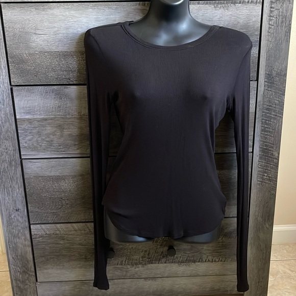 Nordstrom’s BP Basic Long Sleeve Top - Picture 1 of 3